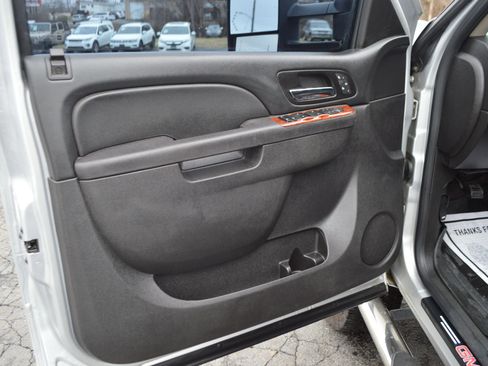 Used 2014 GMC Sierra 2500 SLT w/ SLT Convenience Package image 12