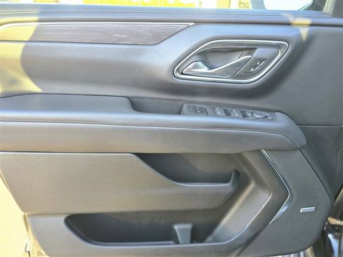 Used 2023 Chevrolet Tahoe LT image 13