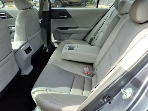 Used 2016 Honda Accord EX-L image 9