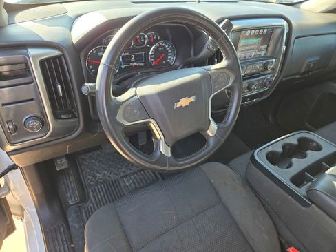 Used 2018 Chevrolet Silverado 1500 LT w/ LT Eassist Package image 9