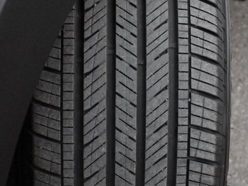 Used 2024 Chevrolet Trax RS w/ Driver Confidence Package image 15