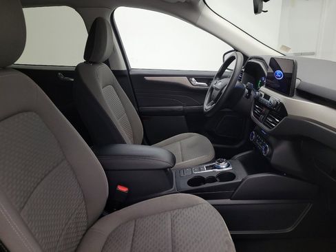 Used 2021 Ford Escape SE image 21