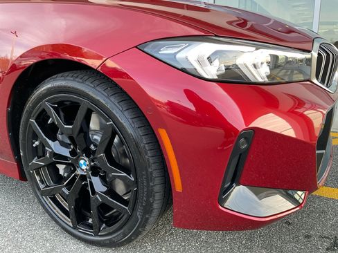 New 2026 BMW 330i Sedan w/ M Sport Package image 24