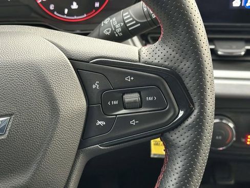 Used 2024 Chevrolet Trax RS w/ Driver Confidence Package image 29