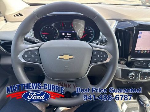 Used 2020 Chevrolet Traverse LT w/ LT Premium Package FWD image 18