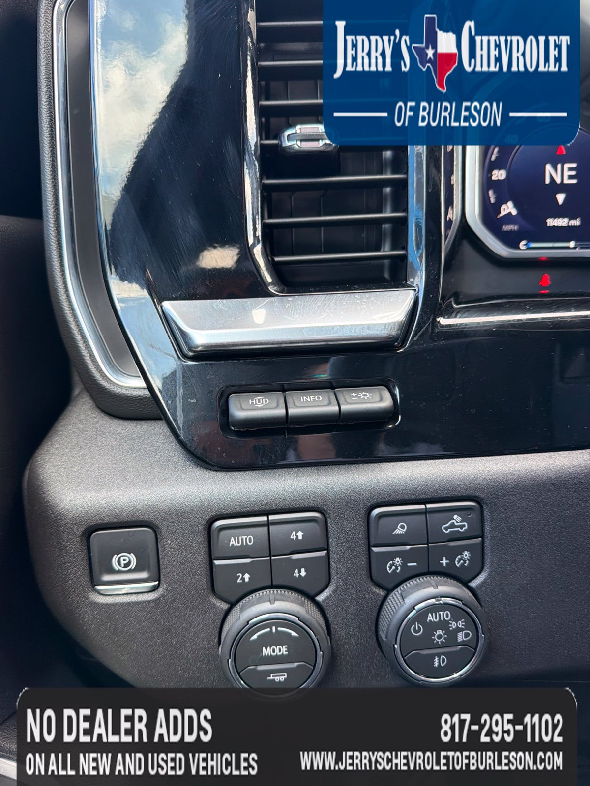 Used 2026 Chevrolet Silverado 2500 High Country w/ Technology Package AWD/4WD image 17