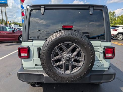 Used 2024 Jeep Wrangler Unlimited Sport AWD/4WD image 4