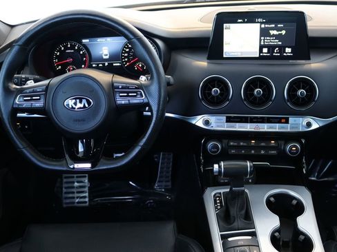 Used 2020 Kia Stinger GT1 image 22