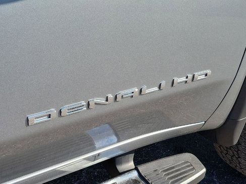 Used 2025 GMC Sierra 2500 Denali w/ Technology Package image 10