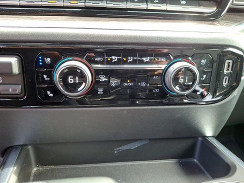 Used 2023 Chevrolet Silverado 1500 LTZ AWD/4WD image 11