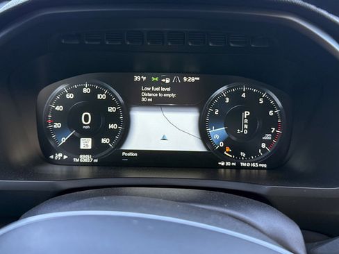 Used 2018 Volvo XC90 T6 Momentum w/ Convenience Package image 24