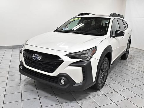 Used 2025 Subaru Outback Onyx Edition AWD/4WD image 1