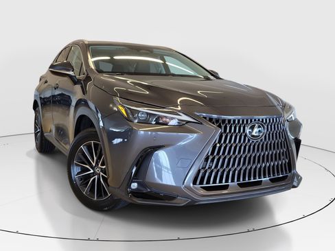Used 2024 Lexus NX 350 AWD image 2