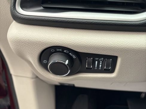 Used 2023 Chrysler Voyager LX FWD image 53
