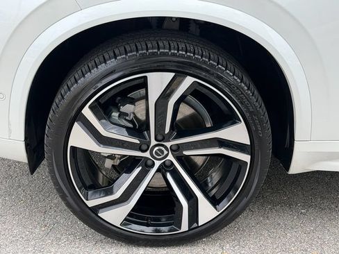 Certified 2025 Volvo XC90 B6 Ultra w/ Protection Package Premier AWD/4WD image 11