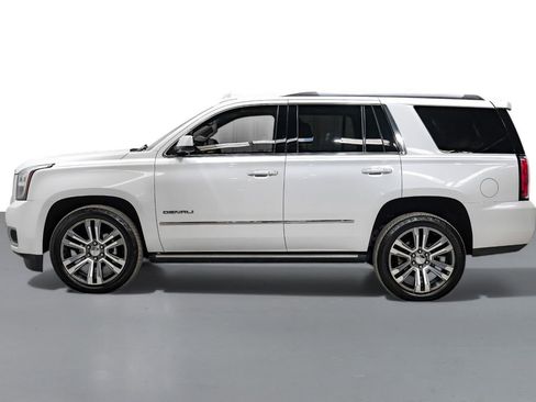 Used 2017 GMC Yukon Denali w/ Open Road Package image 9