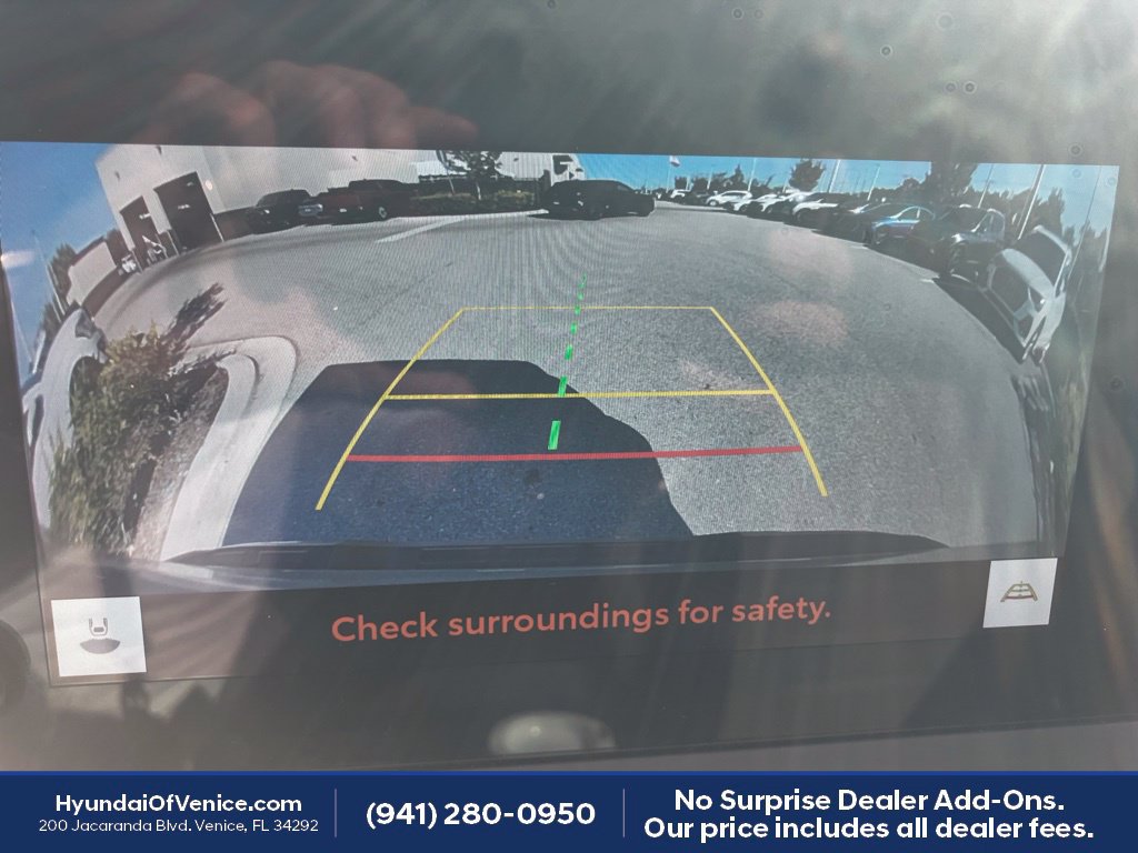Used 2024 Toyota Tacoma TRD Sport AWD/4WD image 5