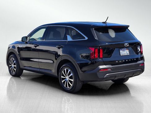 Used 2021 Kia Sorento LX FWD image 6