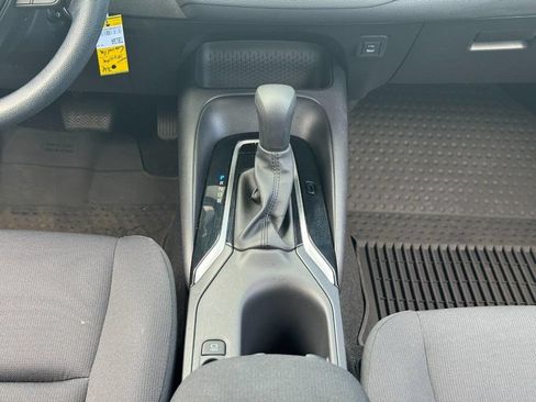 Used 2024 Toyota Corolla LE FWD image 19