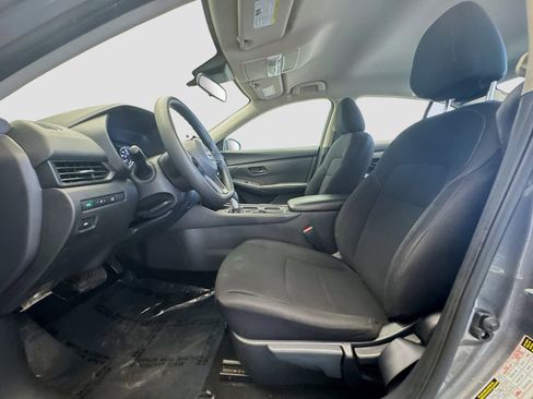 Used 2024 Nissan Sentra S FWD image 13