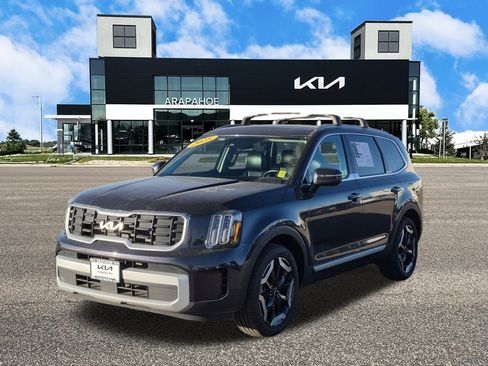 Used 2025 Kia Telluride S image 5