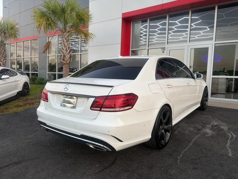Used 2014 Mercedes-Benz E 350 Sedan image 4