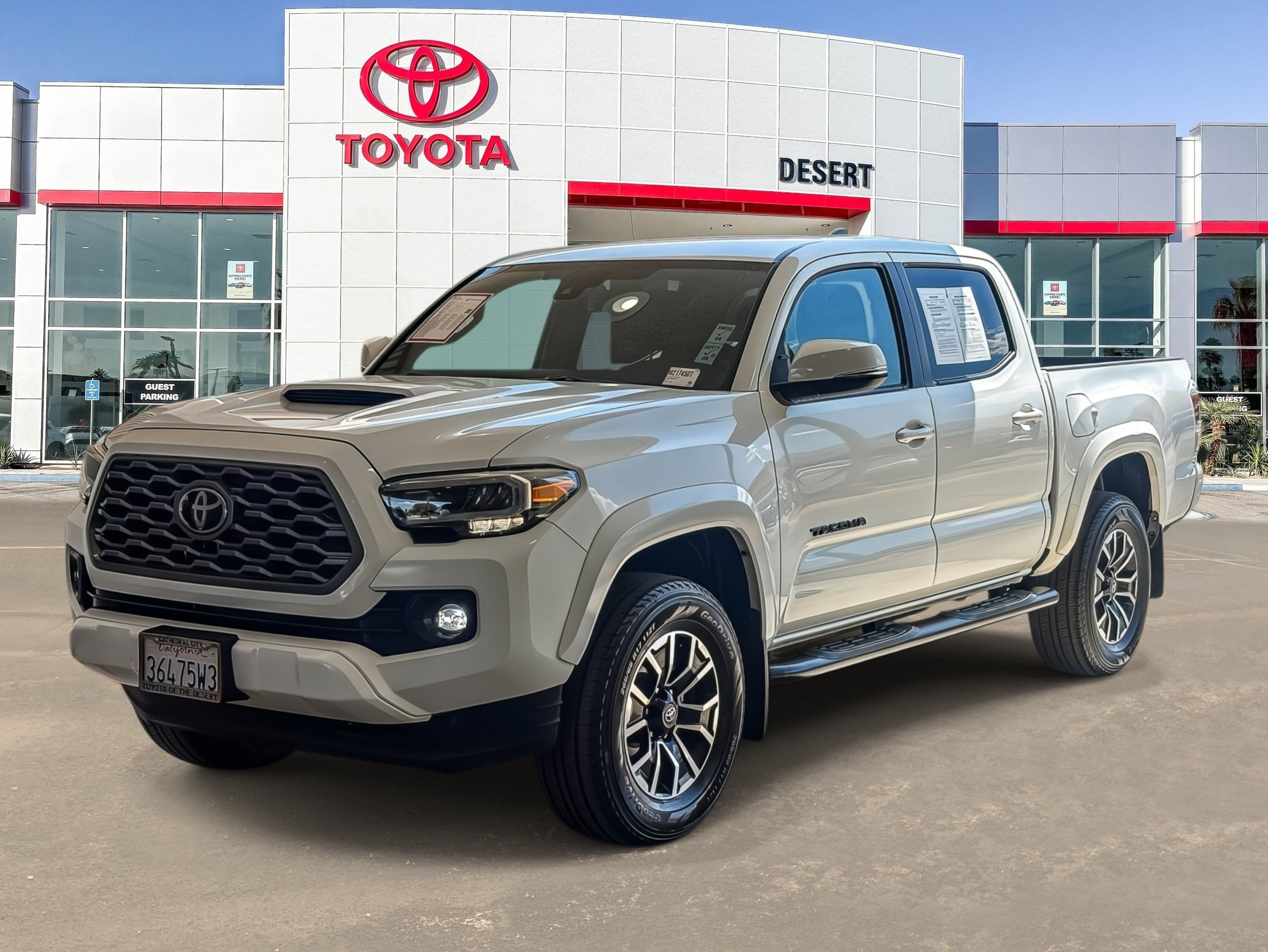 Used 2023 Toyota Tacoma TRD Sport w/ Technology Package RWD image 3
