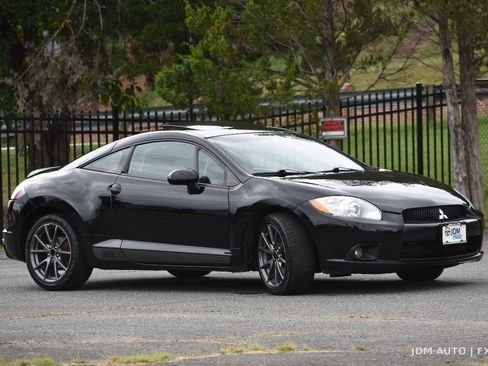 Used 2012 Mitsubishi Eclipse SE FWD image 4