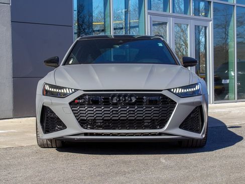 Used 2024 Audi RS 6 performance image 2