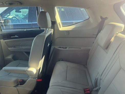Used 2022 Volkswagen Atlas SE w/ Panoramic Sunroof Package AWD/4WD image 7