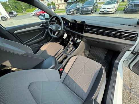 Used 2026 Volkswagen Jetta Sport FWD image 25