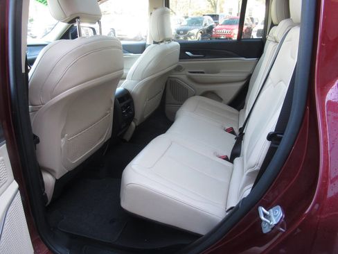 Used 2022 Jeep Grand Cherokee Limited AWD/4WD image 19