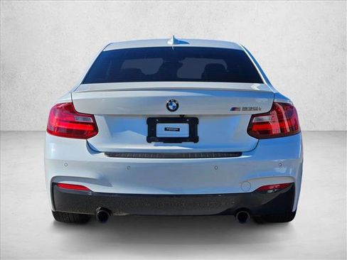 Used 2016 BMW M235i Coupe image 6