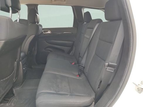 Used 2013 Jeep Grand Cherokee Laredo w/ Laredo E Group AWD/4WD image 25