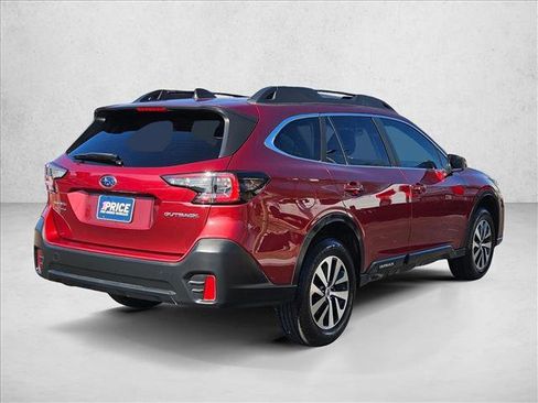 Used 2022 Subaru Outback Premium image 5