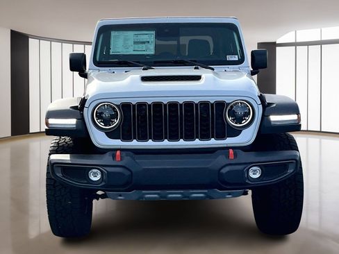 New 2025 Jeep Gladiator Mojave w/ Safety Group image 15