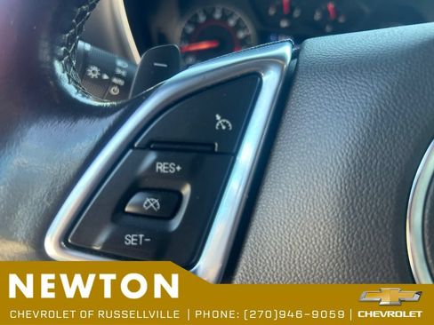 Used 2020 Chevrolet Camaro LT RWD image 14