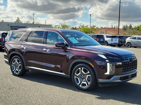 Used 2024 Hyundai Palisade Limited FWD image 7