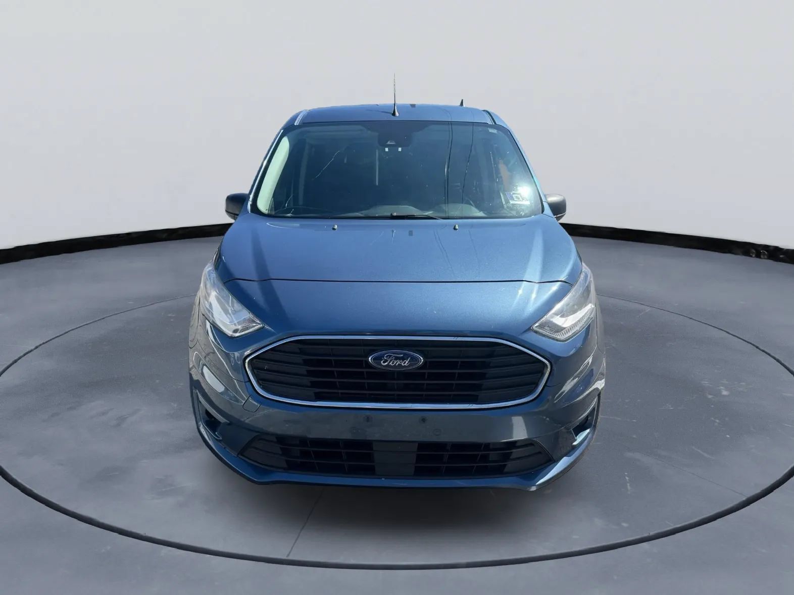 Used 2019 Ford Transit Connect XLT FWD image 10
