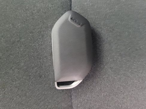 Used 2025 Kia K4 FWD image 32