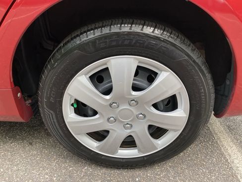 Used 2013 Toyota Corolla LE FWD image 13