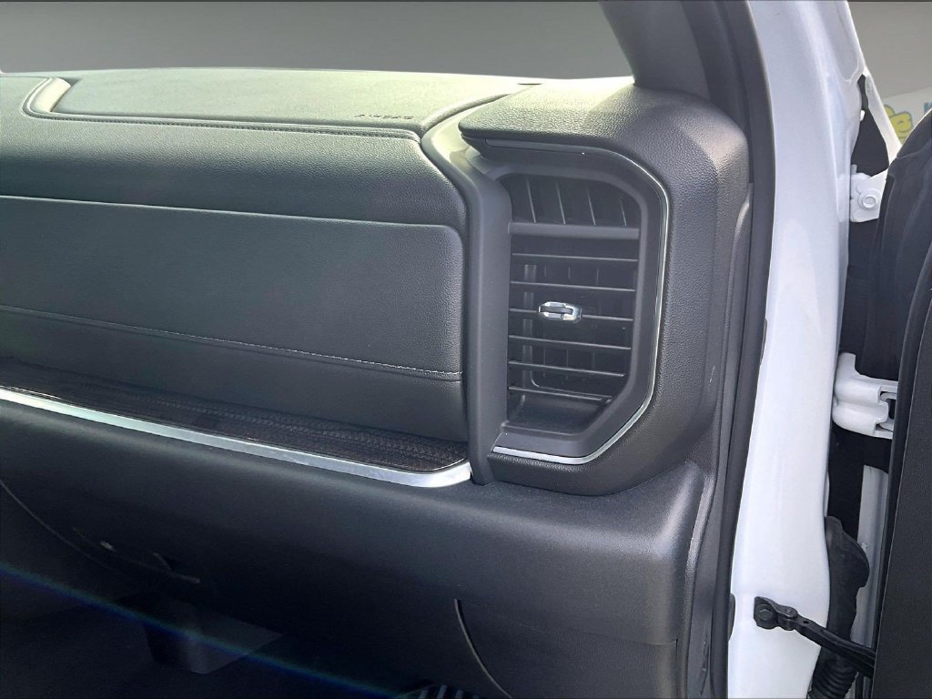 Used 2026 Chevrolet Silverado 1500 LT AWD/4WD image 13