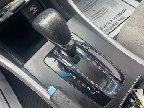 Used 2013 Honda Accord EX image 27