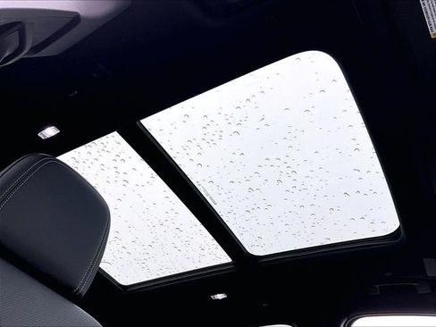 New 2026 Chevrolet Traverse LT w/ Sun and Wheel Package image 29