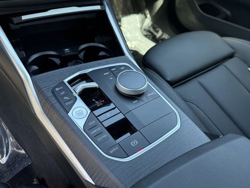 Used 2025 BMW 330i xDrive Sedan w/ M Sport Package image 26