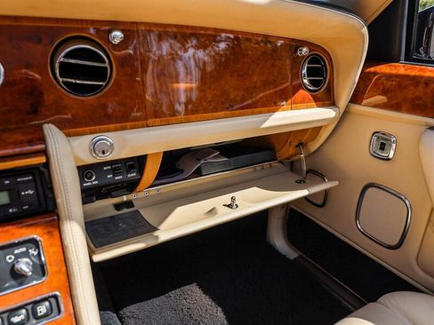 Used 2000 Rolls-Royce Corniche RWD image 44