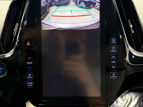 Used 2019 Toyota Prius Prime Premium image 19