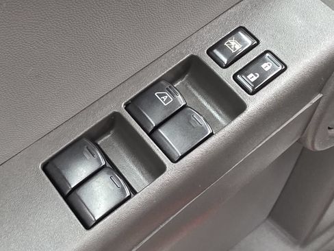 Used 2012 Nissan Xterra S AWD/4WD image 28