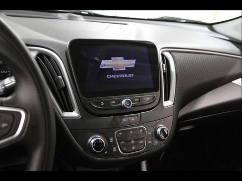 Used 2024 Chevrolet Malibu LT FWD image 9