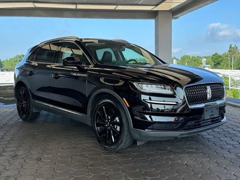 Used 2023 Lincoln Nautilus Reserve w/ Monochromatic Package AWD/4WD image 31